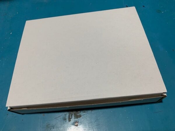 blank pizza box